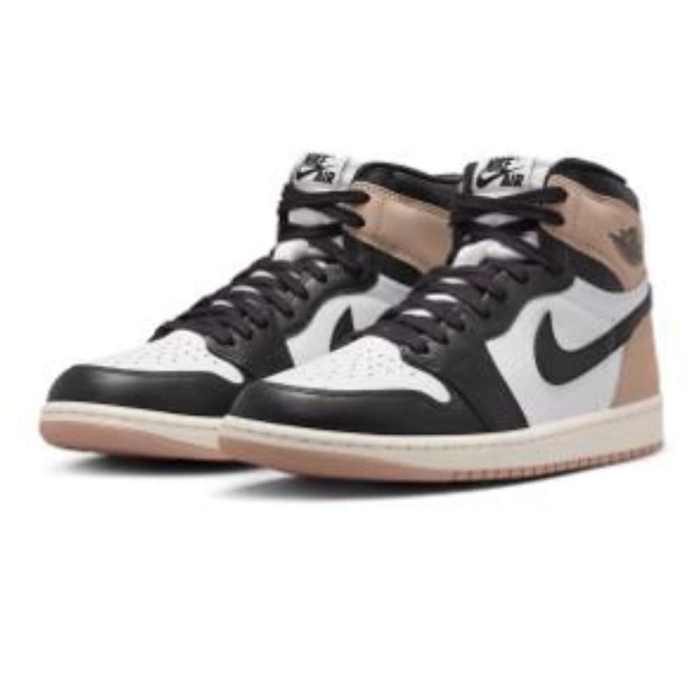 Nike Air Men's Black, White, and Tan Sneakers